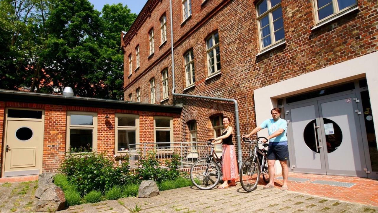 Nr9marinehafen Apartment Stralsund